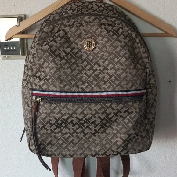Tommy Hilfiger TH Graphic Brown Beige Backpack Purse - Picture 2 of 16